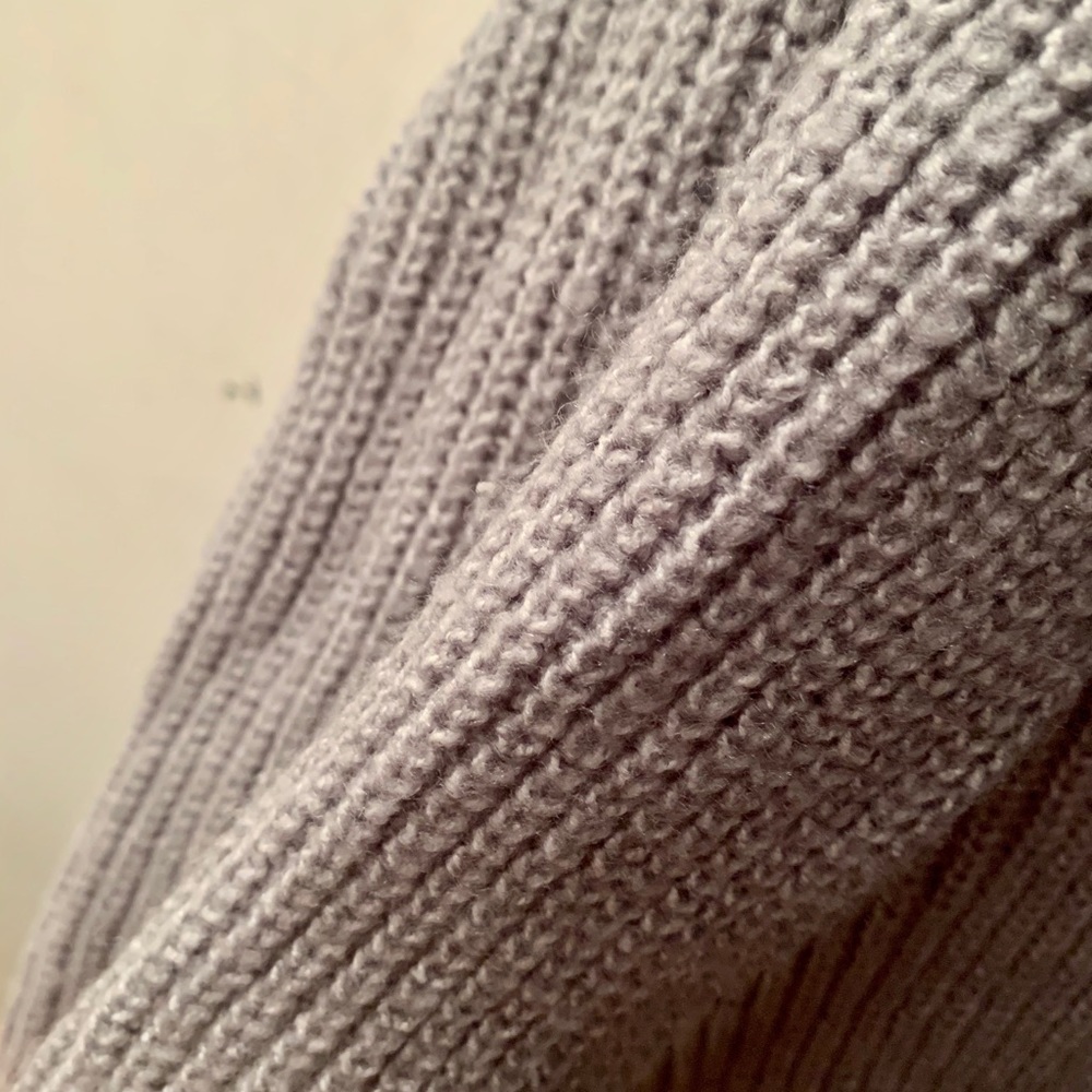 Dynamite Grey Sweater - Picture 3 of 14